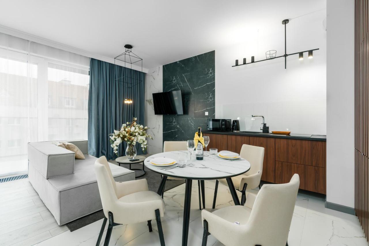 Apartments Poznan Chwaliszewo Residence With Free Garage By Noclegi Renters المظهر الخارجي الصورة