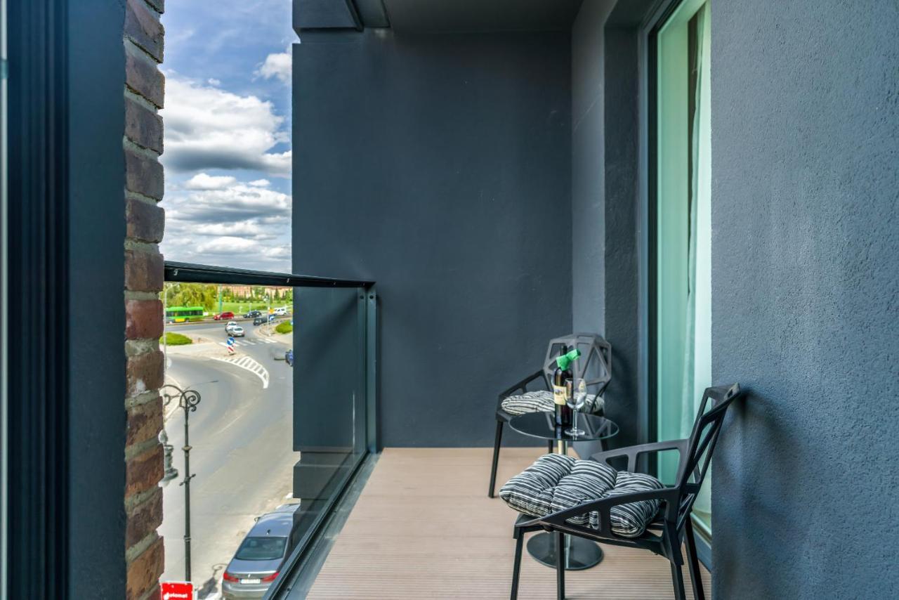 Apartments Poznan Chwaliszewo Residence With Free Garage By Noclegi Renters المظهر الخارجي الصورة