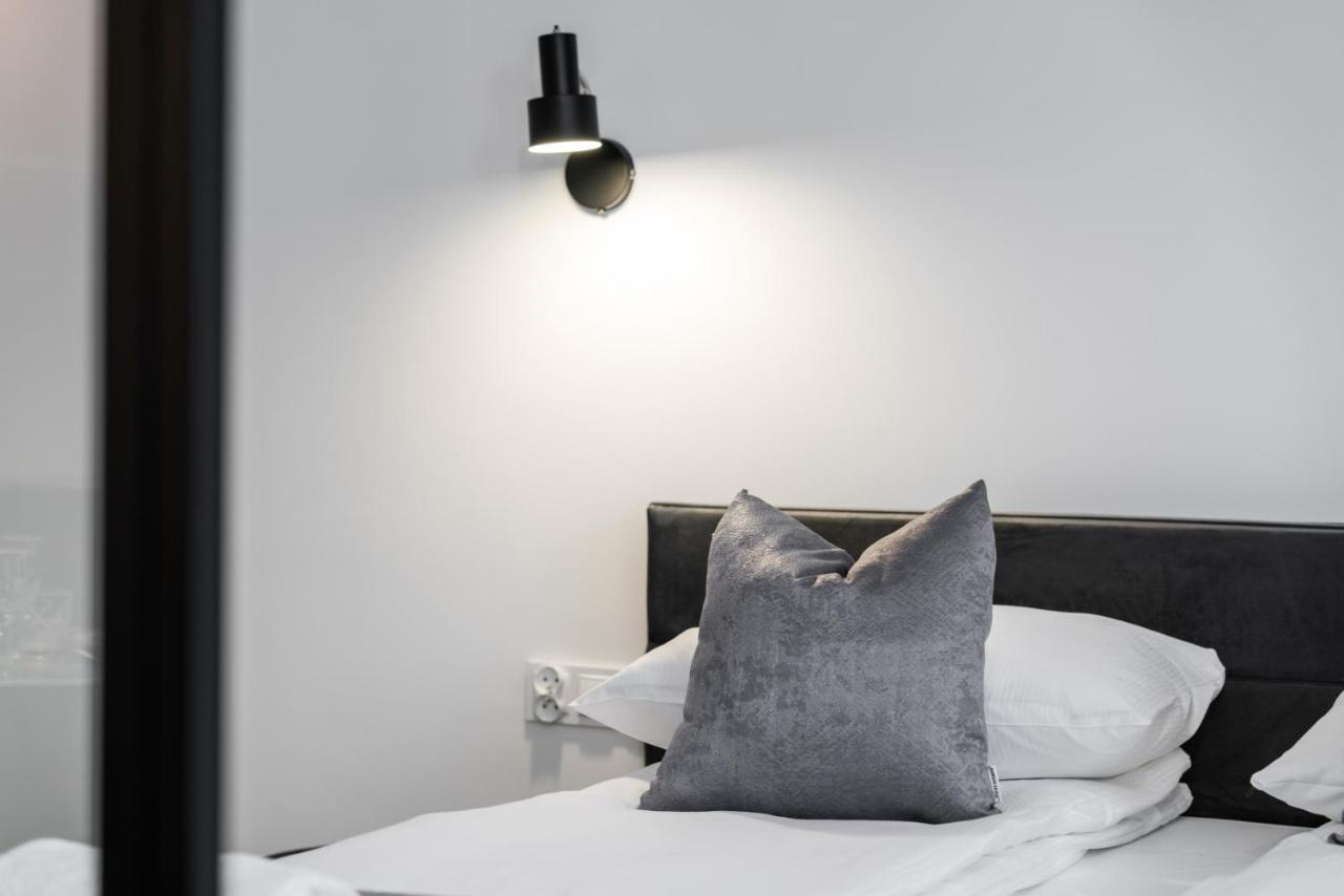 Apartments Poznan Chwaliszewo Residence With Free Garage By Noclegi Renters المظهر الخارجي الصورة